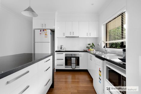 Property photo of 12 Dunrossil Crescent West Bathurst NSW 2795