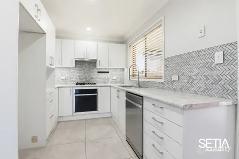 Property photo of 40 Kenneth Crescent Dean Park NSW 2761