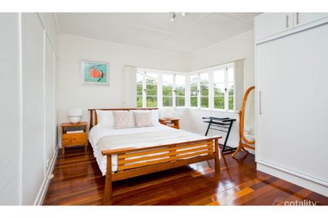 Property photo of 135 Margate Street Mount Gravatt East QLD 4122