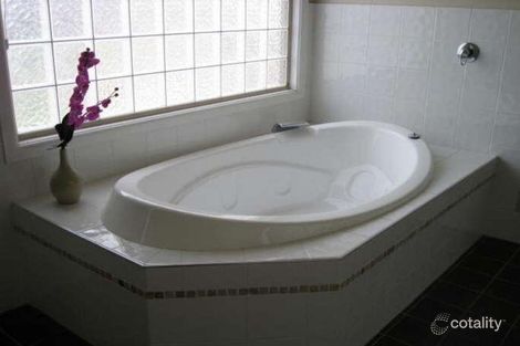 Property photo of 11 Ocean Street Mount Saint Thomas NSW 2500