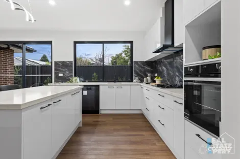 Property photo of 2/29 Oconnor Road Knoxfield VIC 3180