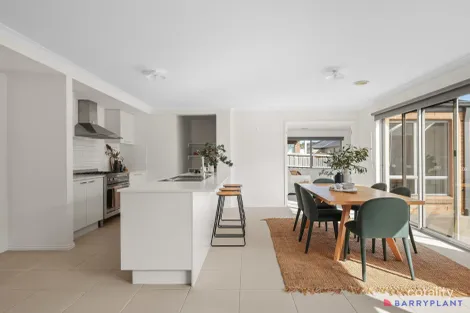 Property photo of 8 Sandpiper Circuit Cowes VIC 3922