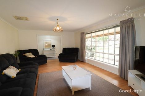 Property photo of 2 Egret Place Estella NSW 2650