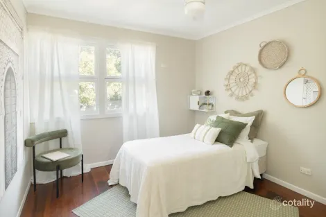 Property photo of 42 Glenmorgan Street Keperra QLD 4054
