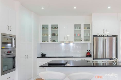 Property photo of 16 Forest Owl Crescent Murrays Beach NSW 2281