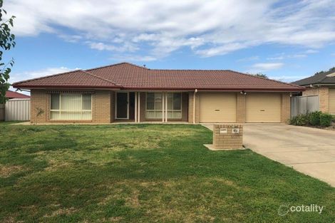 Property photo of 29 Paldi Crescent Glenfield Park NSW 2650