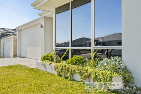 Property photo of 11 Melbourne Loop Hammond Park WA 6164