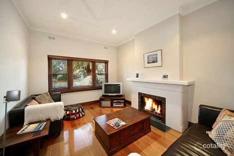 Property photo of 27 McKinnon Road McKinnon VIC 3204