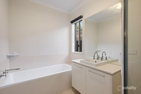 Property photo of 14 Craigmoor Crescent Mernda VIC 3754