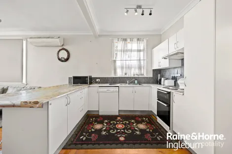 Property photo of 98 Saywell Road Macquarie Fields NSW 2564