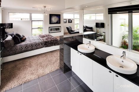 Property photo of 4 Nunnagine Circle Roelands WA 6226