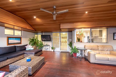 Property photo of 12 Lillian Court Beldon WA 6027