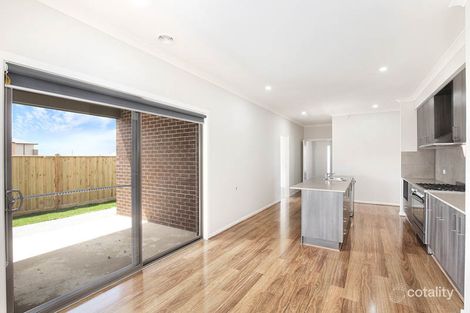 Property photo of 40 Primrose Crescent Mickleham VIC 3064