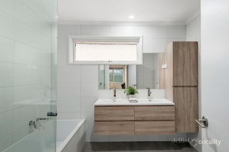 Property photo of 49 Sevenoaks Road Burwood East VIC 3151