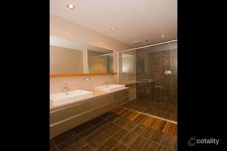 Property photo of 31/205 Coronation Drive Milton QLD 4064