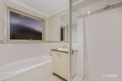 Property photo of 23 Amberlea Circuit Taylors Hill VIC 3037