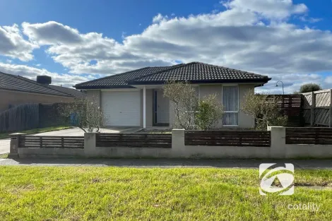 74 Golf Links Rd, Berwick, VIC 3806