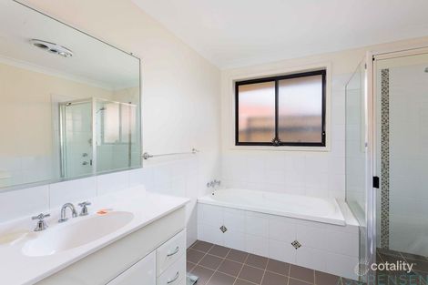 Property photo of 33 Highview Avenue San Remo NSW 2262