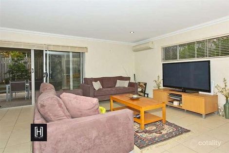 Property photo of 4/55 Thomas Street Greenslopes QLD 4120