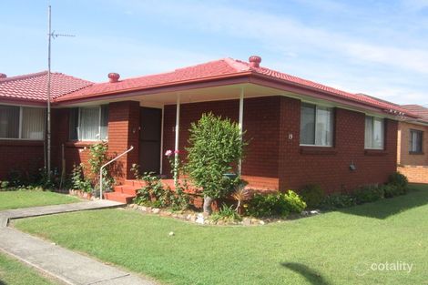 Property photo of 1/19 Sassafras Avenue Windang NSW 2528