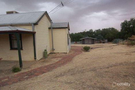 Property photo of 8 Honeysuckle Street Eaglehawk VIC 3556
