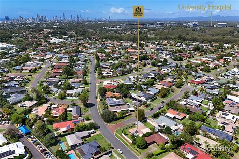 Property photo of 1 Berwick Court Arundel QLD 4214