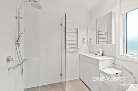 Property photo of 24 Tartarian Crescent Bomaderry NSW 2541