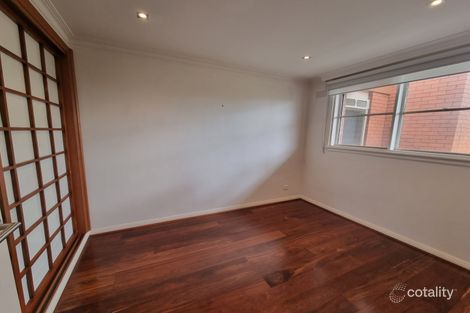 Property photo of 13/2 Selwyn Avenue Elwood VIC 3184