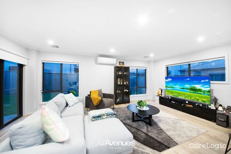 Property photo of 33 Ritchie Drive Clyde North VIC 3978
