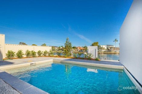 1/30 Vaggelas Cres, Biggera Waters, QLD 4216