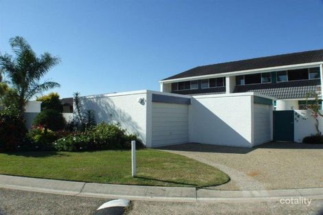 Property photo of 2B/10 Spinnaker Drive Sandstone Point QLD 4511