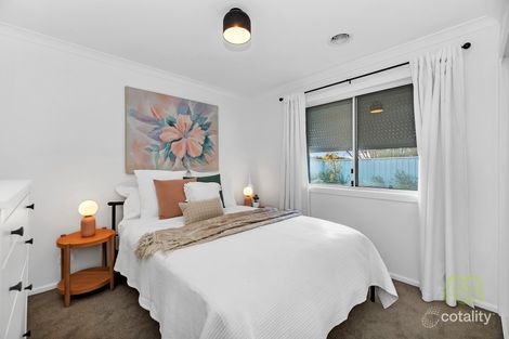 Property photo of 41 Oxenham Circuit Gordon ACT 2906