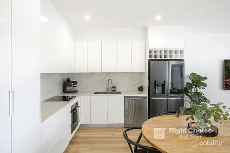 Property photo of 2A Allinga Drive Oak Flats NSW 2529