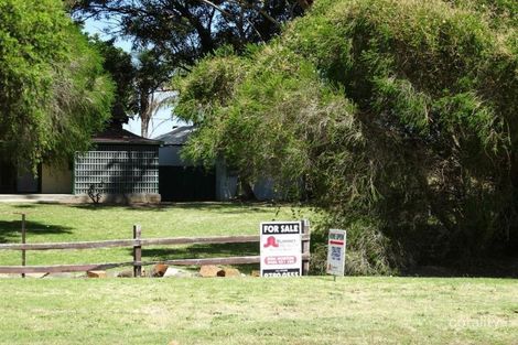 Property photo of 1 Teesdale Street Yarloop WA 6218