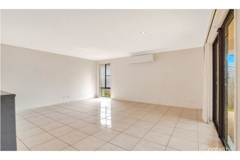 Property photo of 75 Whitmore Crescent Goodna QLD 4300