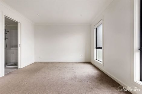 Property photo of 22/17 Edgeware Close Pakenham VIC 3810