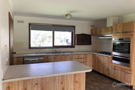 Property photo of 19 Iona Avenue Warrnambool VIC 3280