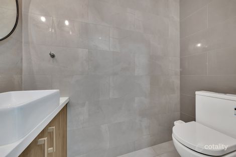 Property photo of 31 Mackellar Drive Roxburgh Park VIC 3064