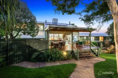 147 Randall Rd, Wynnum West, QLD 4178