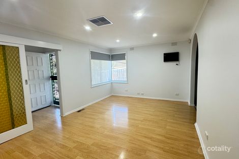 Property photo of 123 Casey Drive Lalor VIC 3075