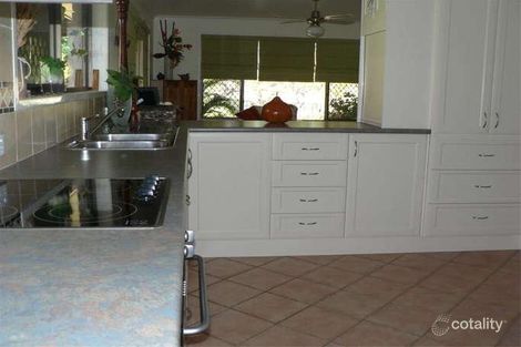 Property photo of 61 Lance Drive Flinders View QLD 4305