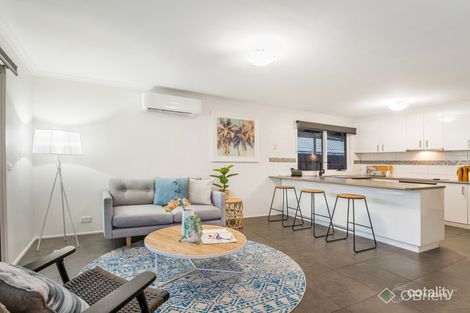 Property photo of 9 Laurel Crescent Carrum Downs VIC 3201