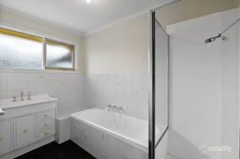 Property photo of 12 Harness Place Pakenham VIC 3810