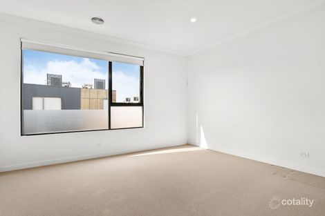 Property photo of 4 Aviary Grove Thornbury VIC 3071