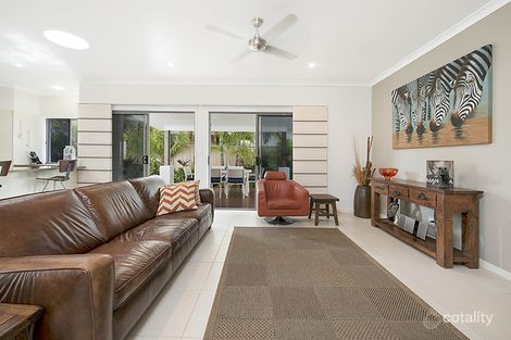 Property photo of 21 Tarawa Street Parrearra QLD 4575