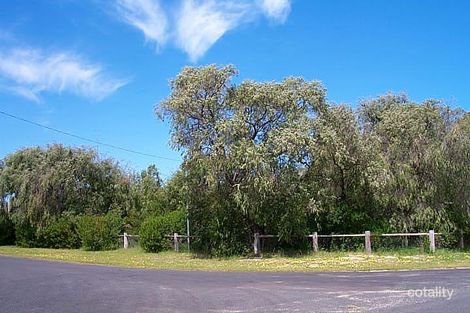 Property photo of 4 Averil Street Abbey WA 6280