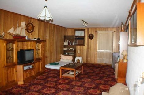 Property photo of 39 Noamunga Crescent Gwandalan NSW 2259