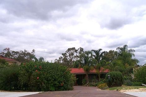 16 Abingdon Rd, Swan View, WA 6056