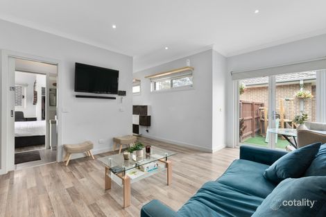 Property photo of 2/142 East Boundary Road Bentleigh East VIC 3165