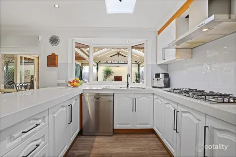 Property photo of 197 Windermere Drive Ferntree Gully VIC 3156